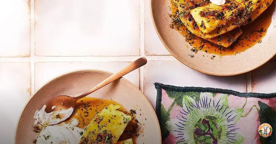 abacaxi grelhado com creme de gengibre