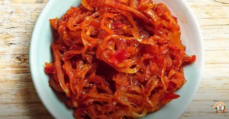 cebolas caramelizadas com harissa