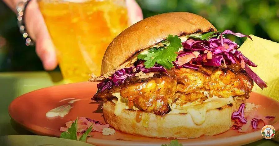 hambúrguer de frango com manga