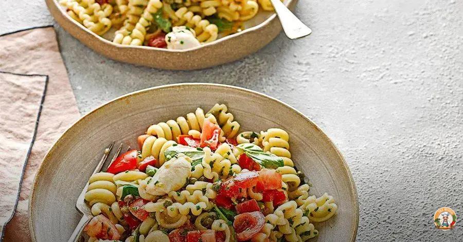 salada de macarrão rápido
